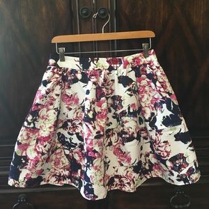 🌺💗Express Skirt with Pockets 🌺💗