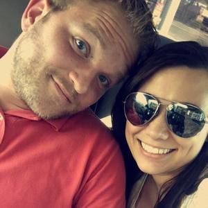 Meet your Posher, Leslie