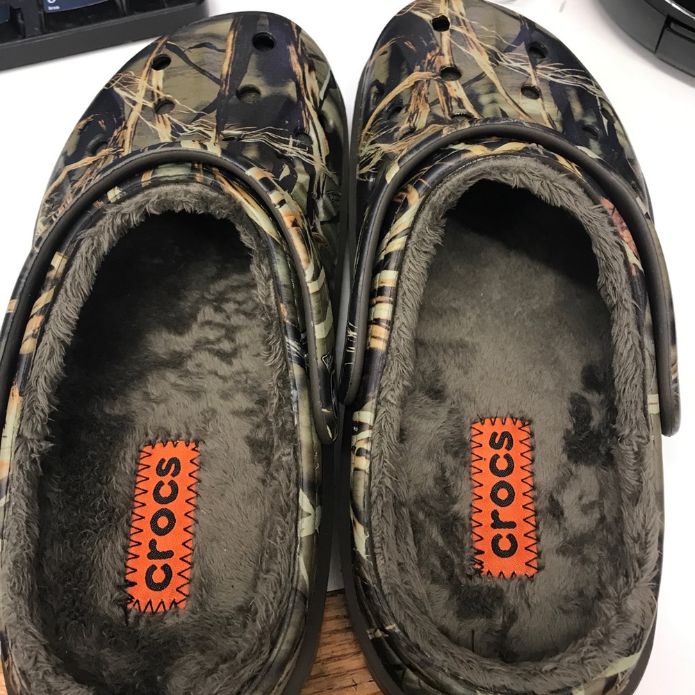 Brand new camo crocs with fuzz inside