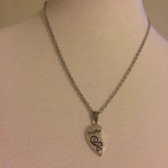 🎁 Set of Mother Daughter Necklaces - Picture 2 of 5