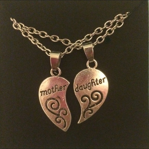 🎁 Set of Mother Daughter Necklaces - Picture 4 of 5
