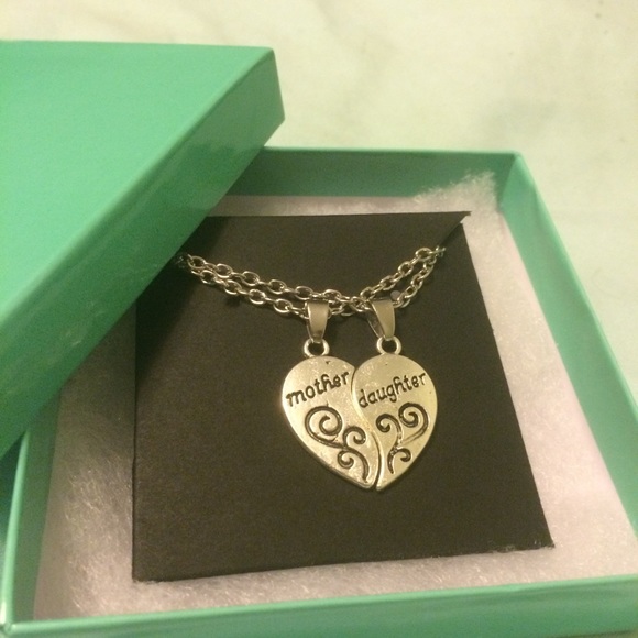 🎁 Set of Mother Daughter Necklaces - Picture 5 of 5