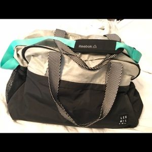 Les mills duffle bag