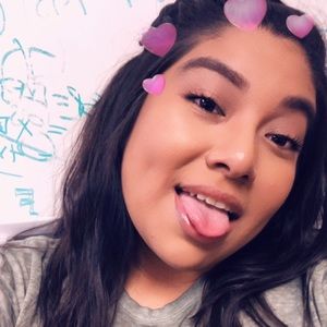 Meet your Posher, Elizabeth