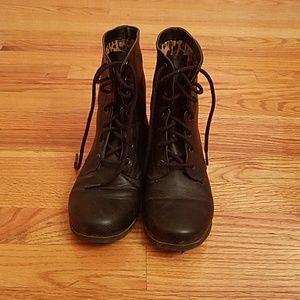 Girls combat boots