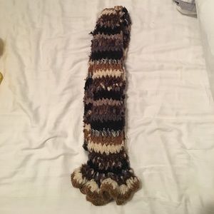 Knit scarf that matches any outfit.