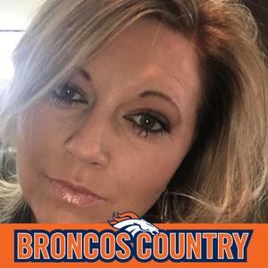 Meet your Posher, Valarie