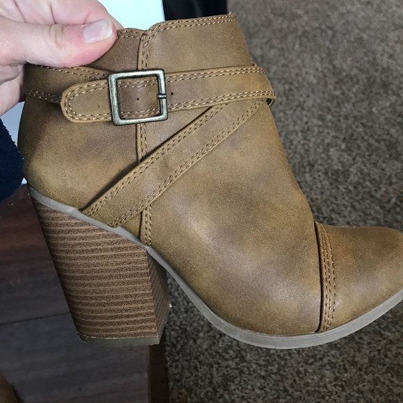 LC Lauren Conrad Shoes - Super cute Lauren Conrad Booties
