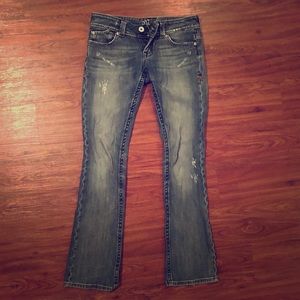 Miss Me bootcut slightly distressed jean sz 27