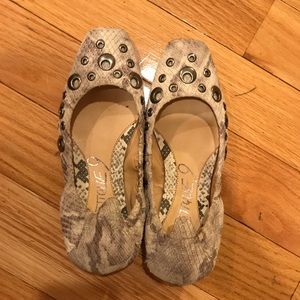 Boutique 9 genuine leather flats