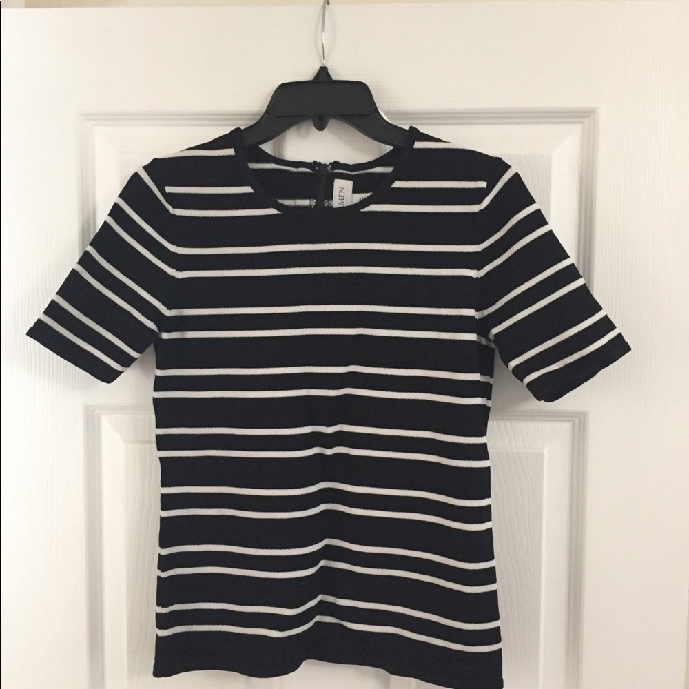 Carmen Marc valve top