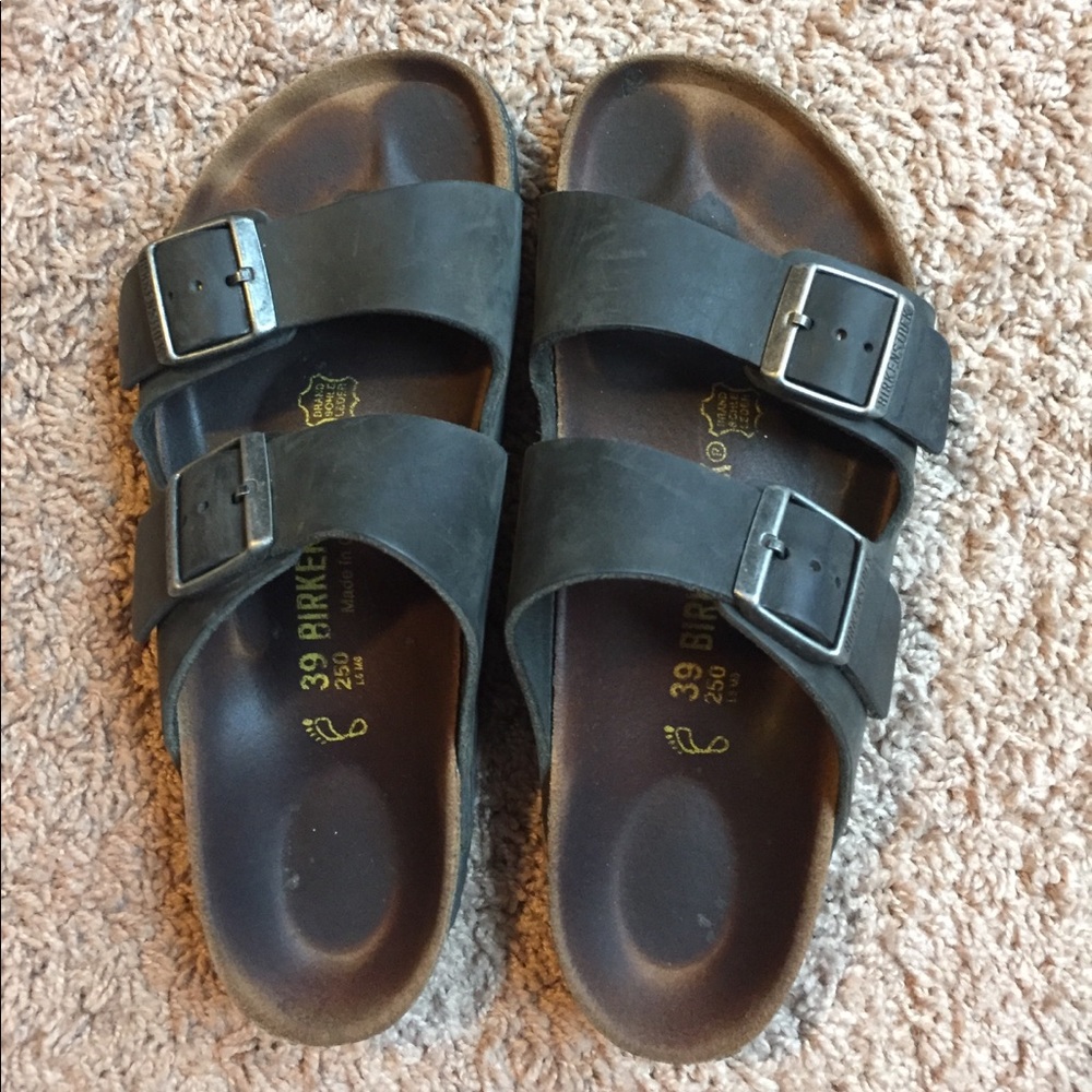 Black Birkenstock sandals!!