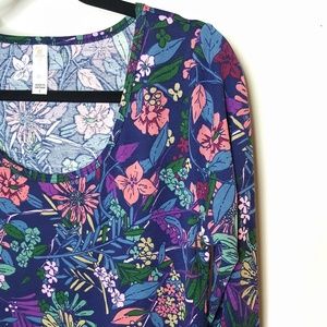 LuLaRoe Lynnae TOP