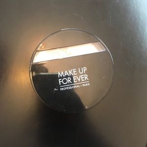 Make up forever foundation