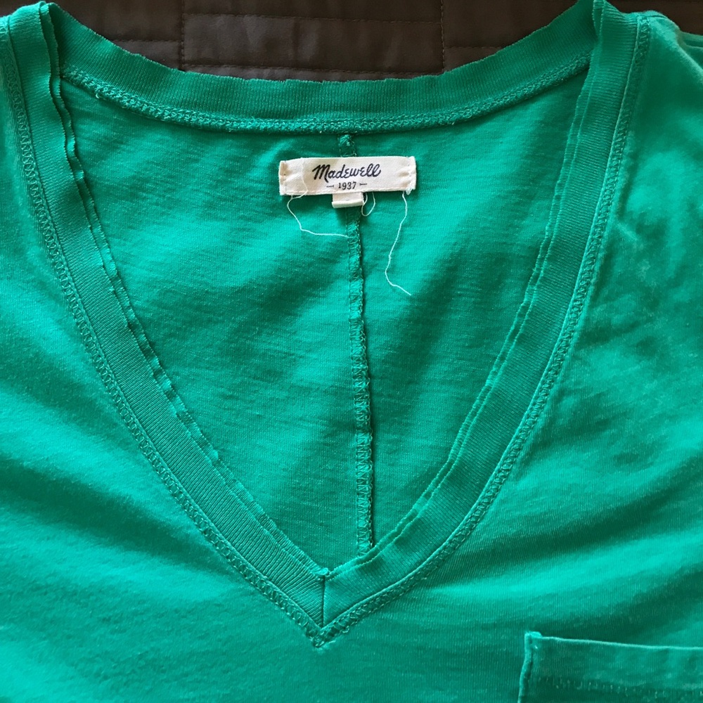 CLOSET CLEAR OUT SALE Kelly green Madewell v neck