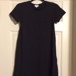 EUC XL solid black Carly