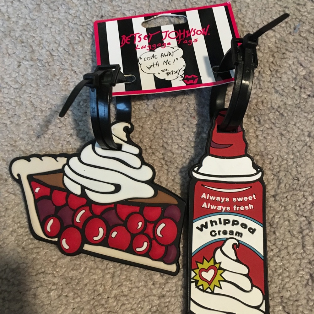 Betsy Johnson Luggage Tags