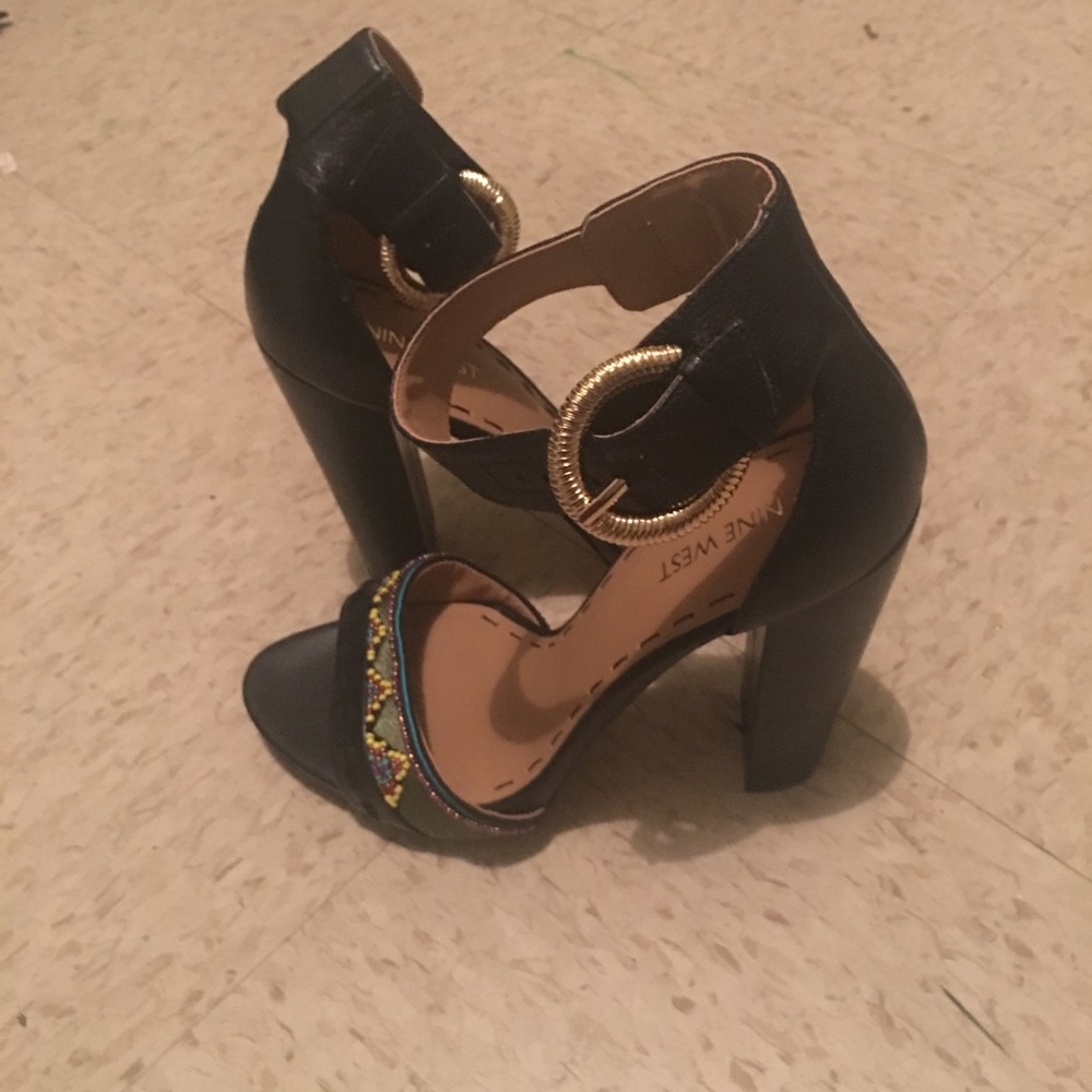 Shoes - Picture 2 of 2