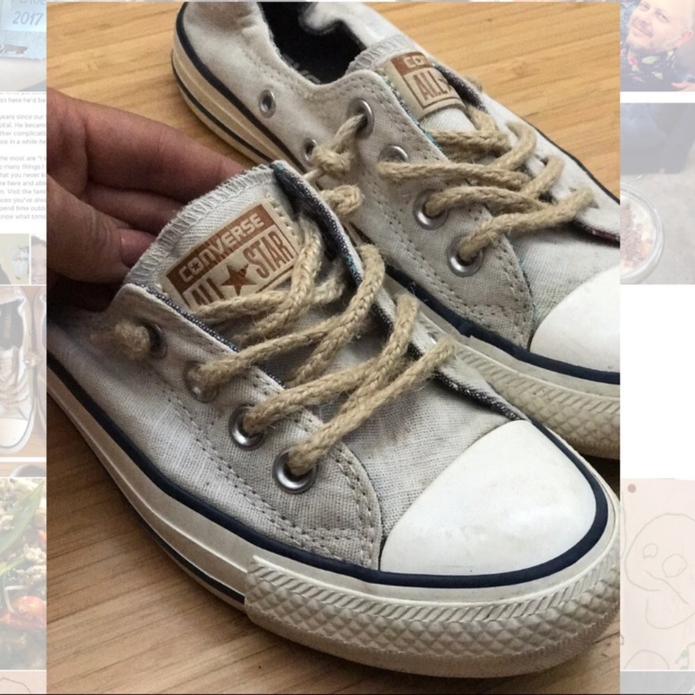 Converse Chuck Taylor no tie slip ons