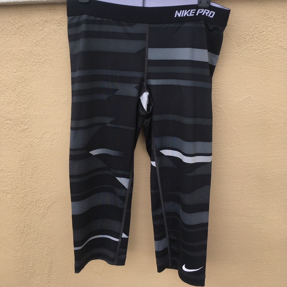 Nike Pro leggings