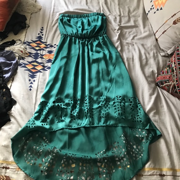 Strapless turquoise hi-low dress. Never worn! - Picture 2 of 3