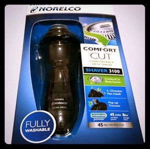 Philips Norelco Comfort Cut Electric Shaver