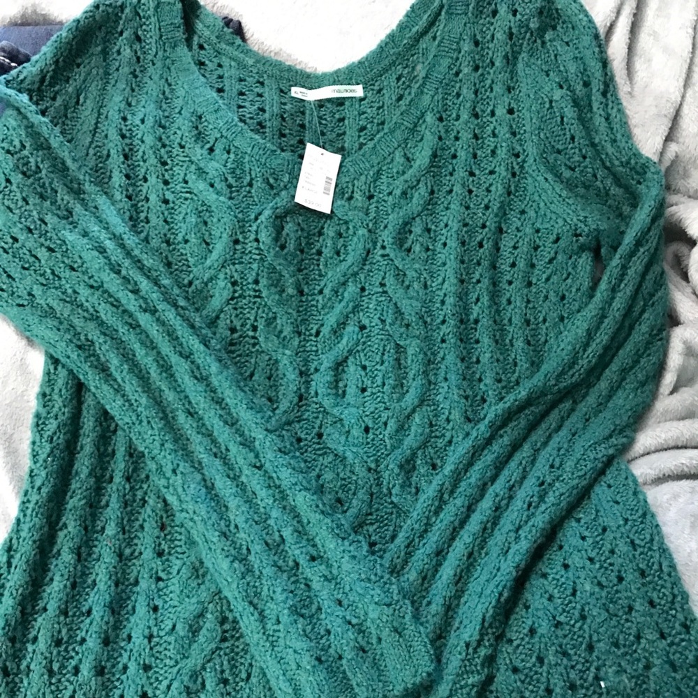 Maurices sweater