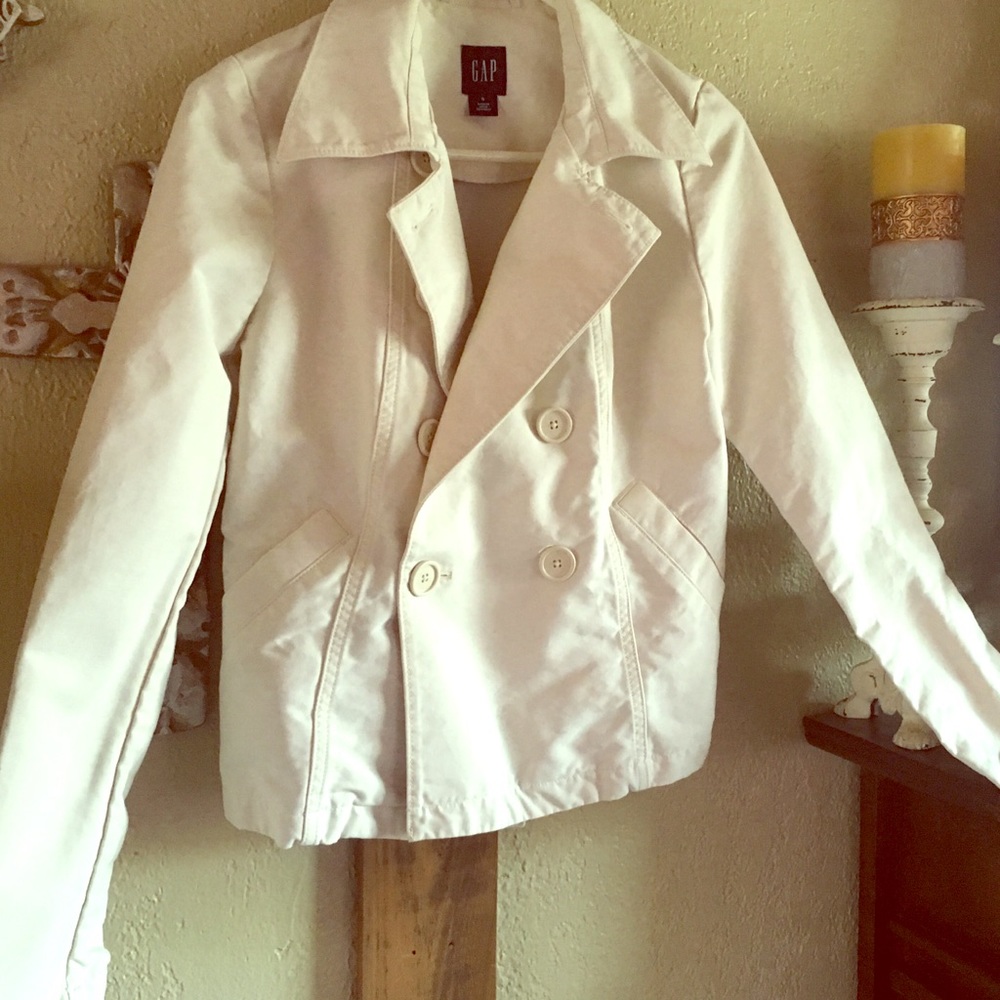 Gap jacket! So cute with jeans.