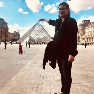 Meet your Posher, Mayra james