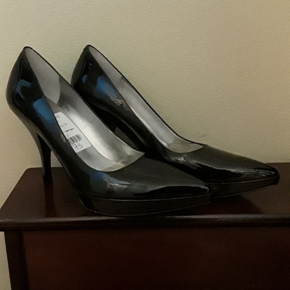 Women's Dress Shoe