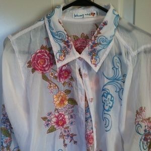 Johnny Was White Embroidery Blouse