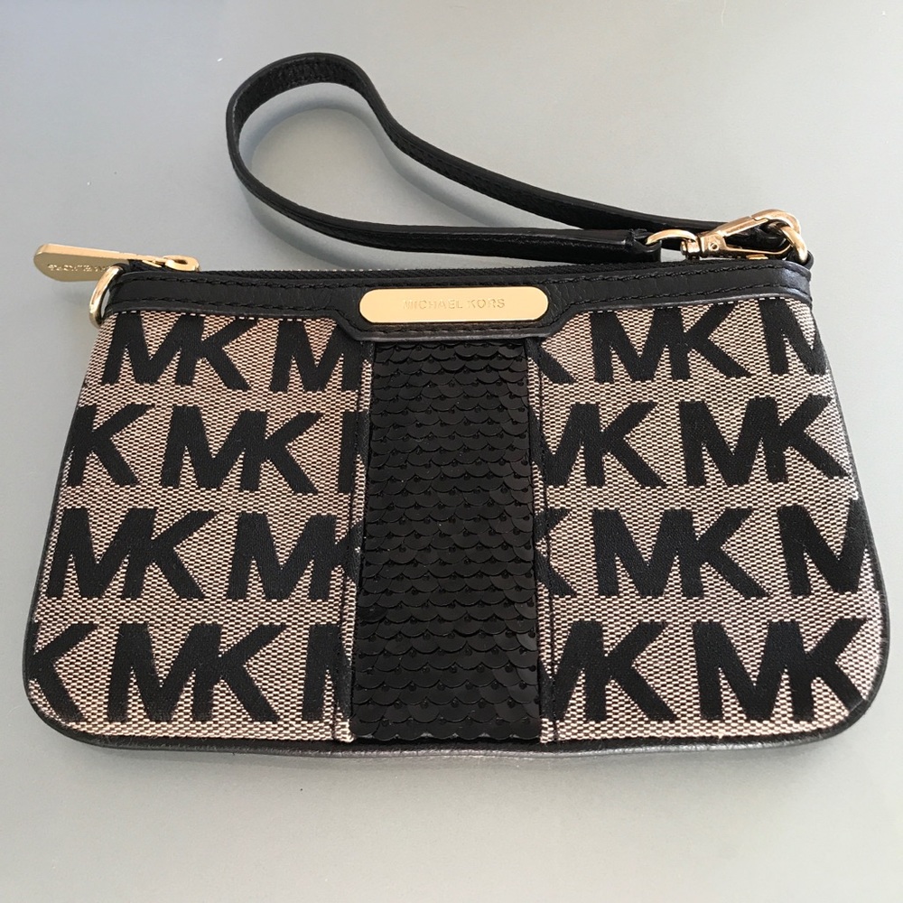 EUC convertible wristlet