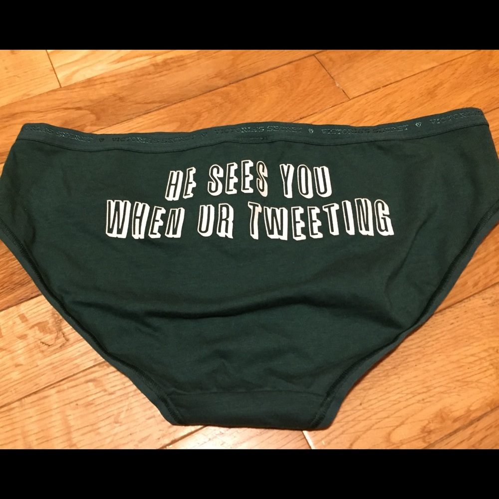 NWT Victoria’s Secret Holiday Panties