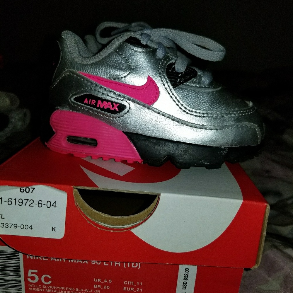 Baby gym shoes