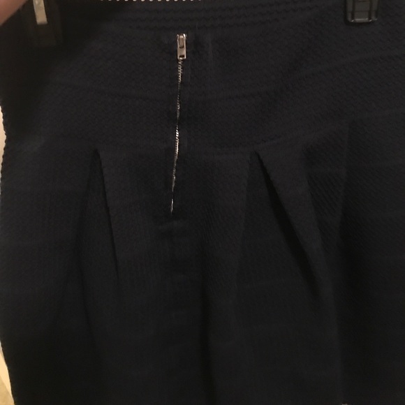 H&M Navy Blue Skirt - Picture 2 of 4