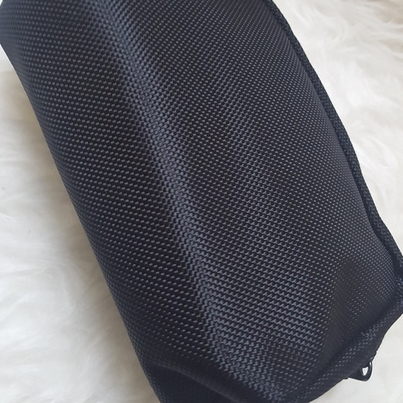 🆕 Tumi Travel Pouch - Picture 7 of 8
