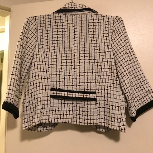 Blazer NWT - Picture 3 of 3