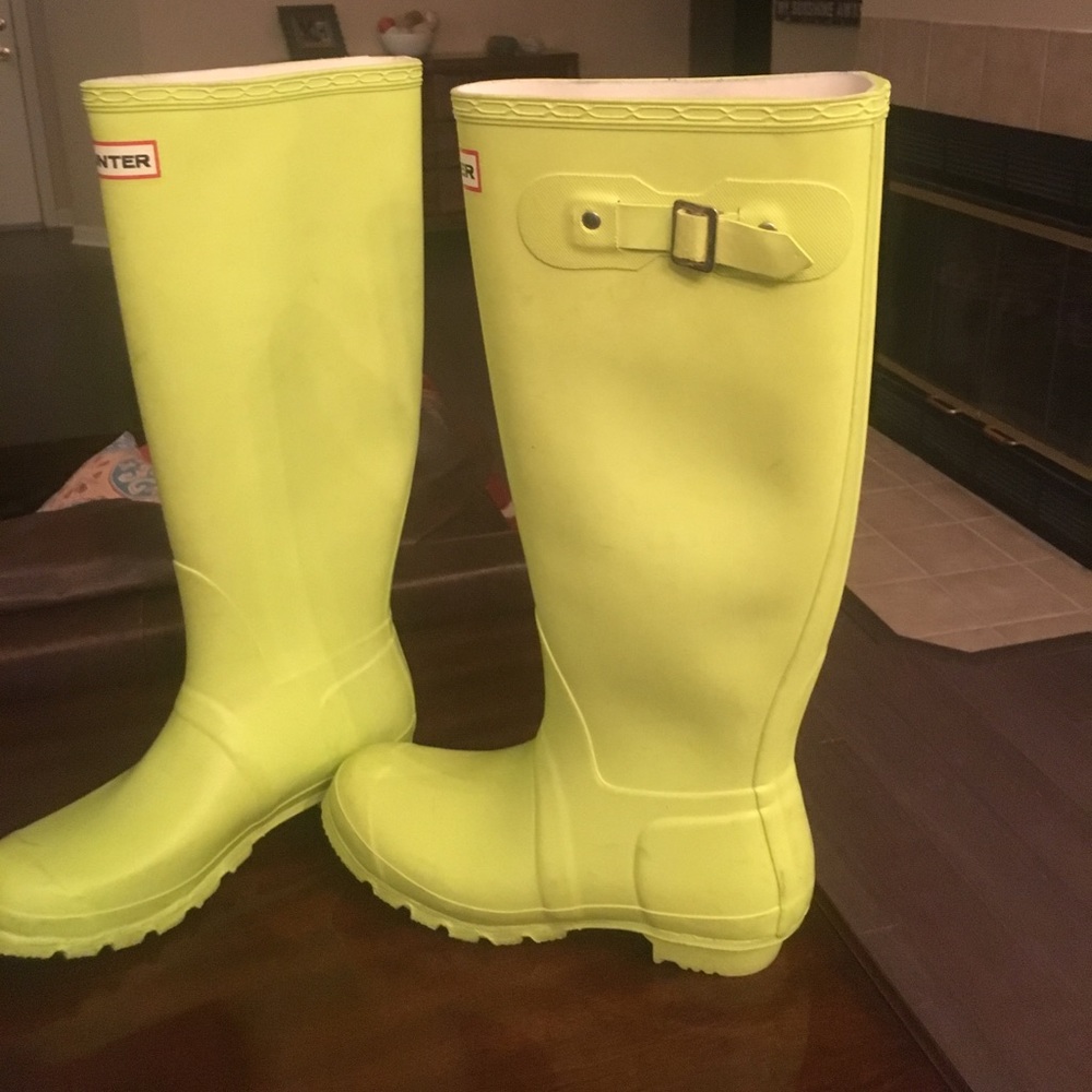 Lime green hunter boots size 8. Knee length.