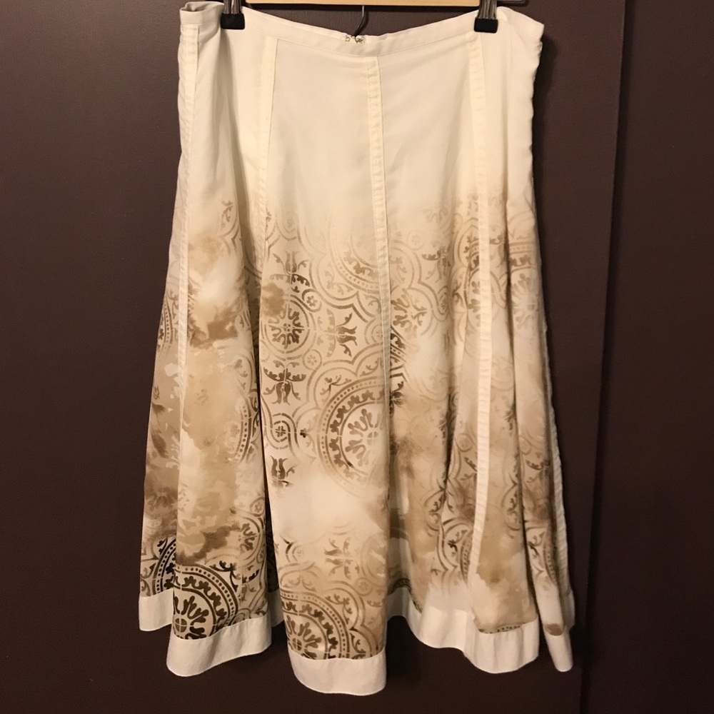 Mid-length, Flowing, any season skirt