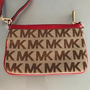 EUC convertible wristlet