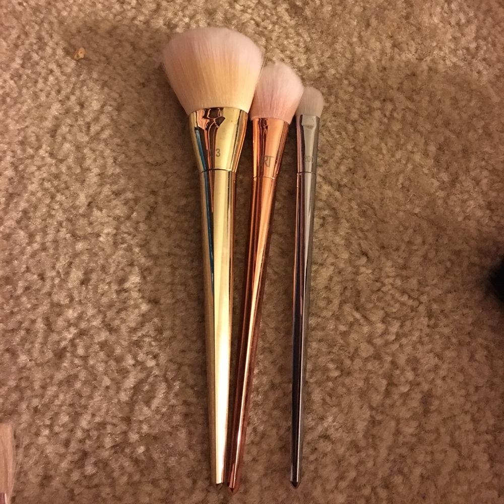 NWOT Real Technique make up brushes