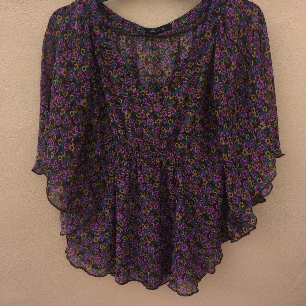 Purple floral shear wide sleeved top