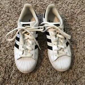 Adidas superstar - US 5.5