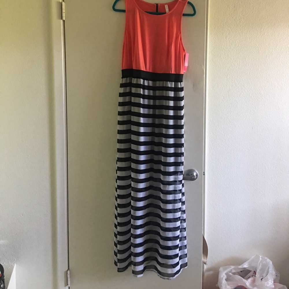 Maxi dress