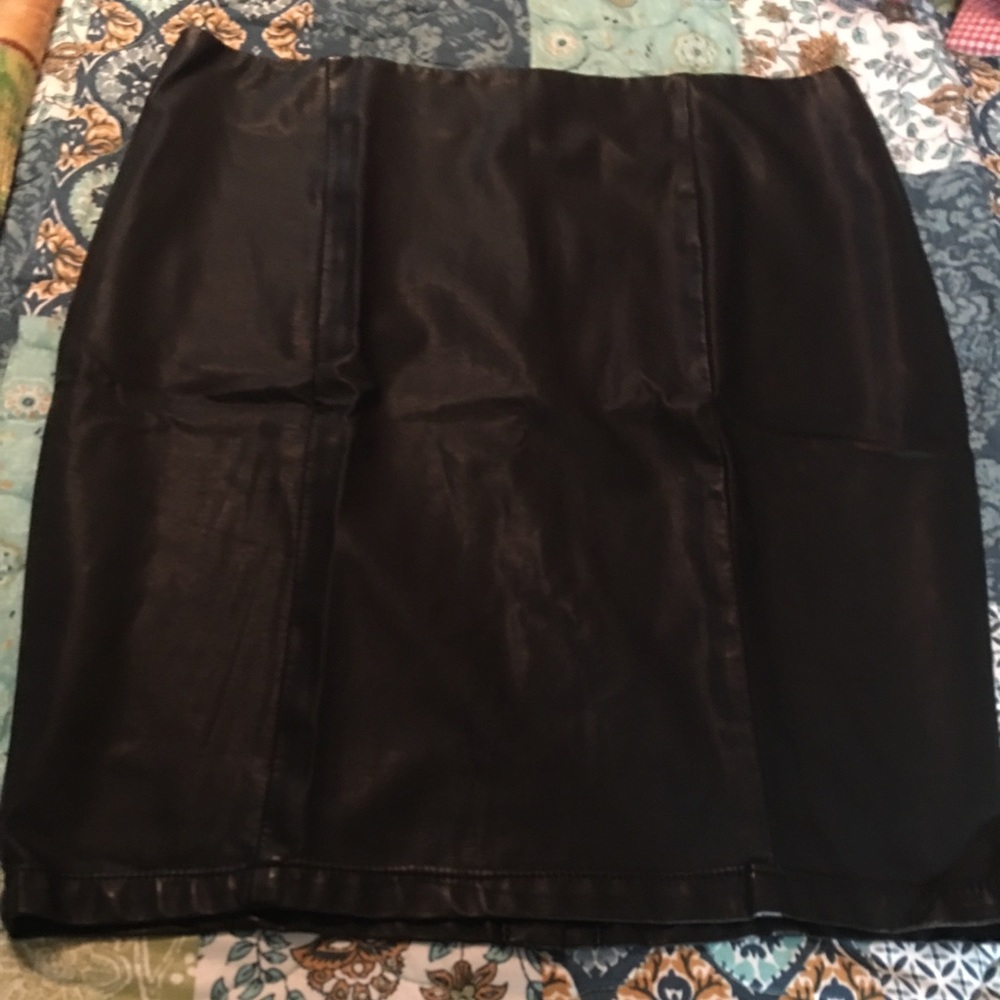 Pleather knee length pencil skirt