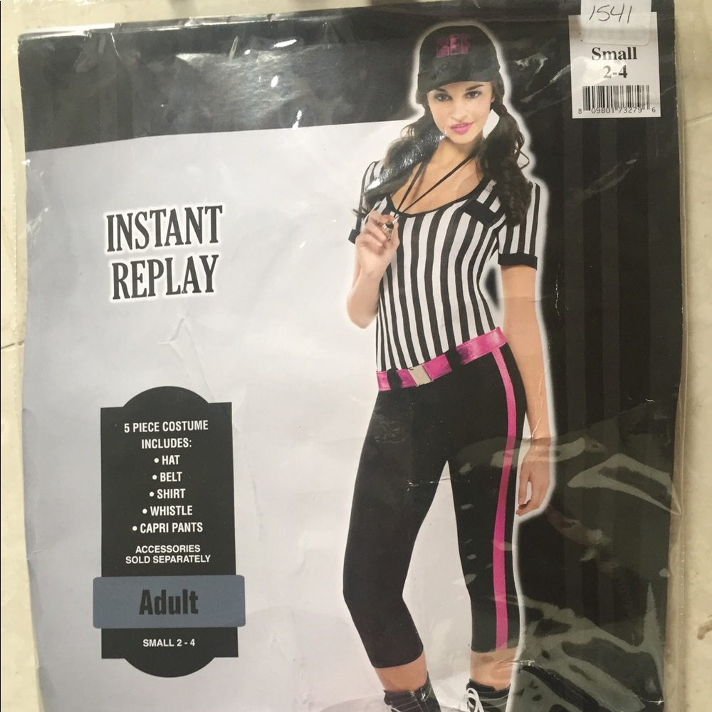 Womens REF costume