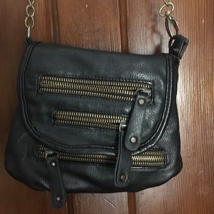 URBAN OUTFITTERS BDG CROSSOVER BAG