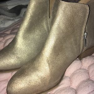 🍥🍥Gold Splendid booties