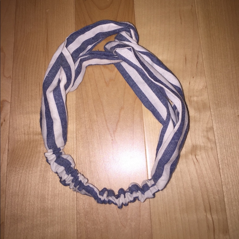 Knotted headband