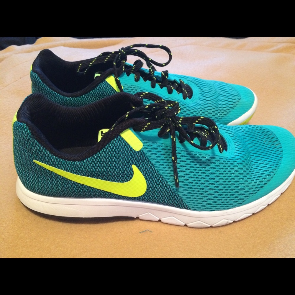 Nike Flex shoes